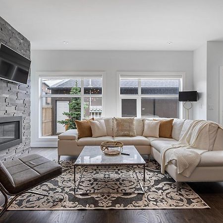 Contemporary Luxury 4 Bedroom House Near Downtown YYC Exteriör bild