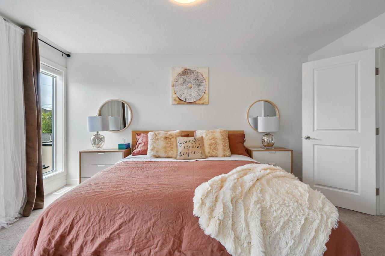 Contemporary Luxury 4 Bedroom House Near Downtown YYC Exteriör bild