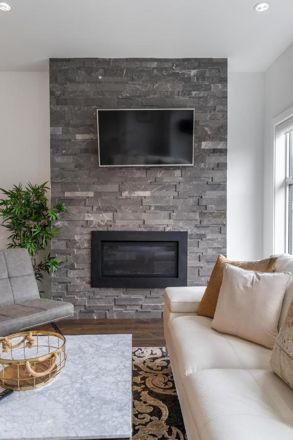 Contemporary Luxury 4 Bedroom House Near Downtown YYC Exteriör bild