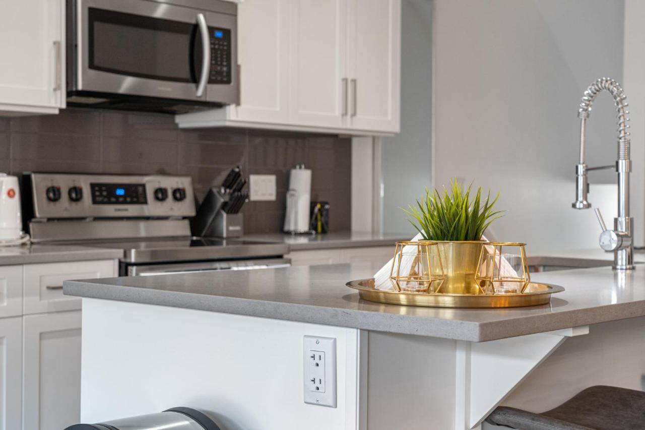 Contemporary Luxury 4 Bedroom House Near Downtown YYC Exteriör bild